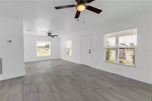 2206 53rd Ave E, Bradenton, FL 34203 - Photo 5