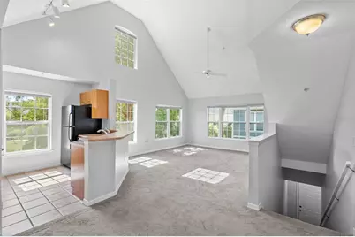 5611 Bidwell Parkway #204, Sarasota, FL 34233 - Photo 5