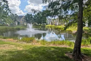 5611 Bidwell Pkwy, Sarasota, FL 34233 - Photo 3