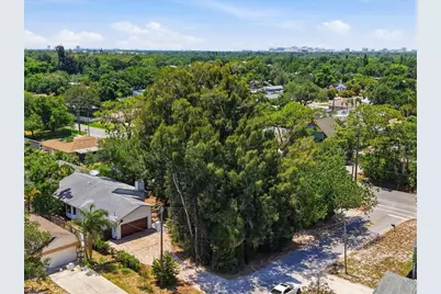4408 Groveland Avenue, Sarasota, FL 34231 - Photo 3