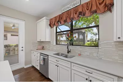 17011 Hampton Falls Terrace, Lakewood Ranch, FL 34202 - Photo 13