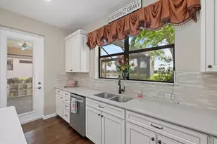 17011 Hampton Falls Terrace, Lakewood Ranch, FL 34202 - Photo 13