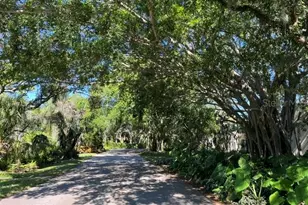 223 Lakewood Dr, Bradenton, FL 34210 - Photo 33