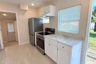 1015 23rd Ave W, Bradenton, FL 34205 - Photo 7