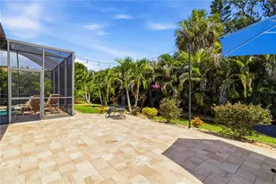 8051 36th St Cir E, Sarasota, FL 34243 - Photo 43