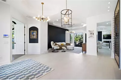 8051 36th Street Circle E, Sarasota, FL 34243 - Photo 5