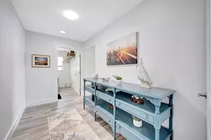 514 Key Royale Dr, Holmes Beach, FL 34217 - Photo 23