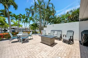 514 Key Royale Dr, Holmes Beach, FL 34217 - Photo 47