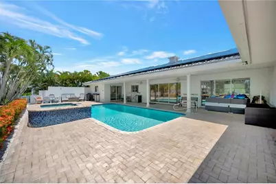 514 Key Royale Drive, Bradenton Beach, FL 34217 - Photo 45