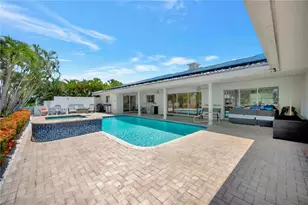 514 Key Royale Dr, Holmes Beach, FL 34217 - Photo 45