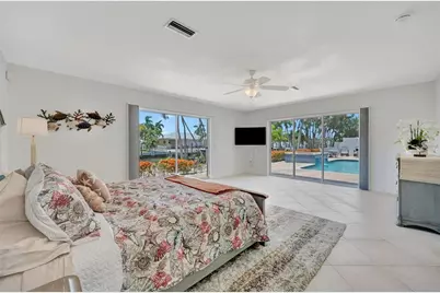 514 Key Royale Drive, Bradenton Beach, FL 34217 - Photo 27