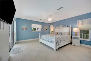 514 Key Royale Dr, Holmes Beach, FL 34217 - Photo 37