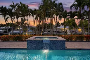514 Key Royale Dr, Holmes Beach, FL 34217 - Photo 43