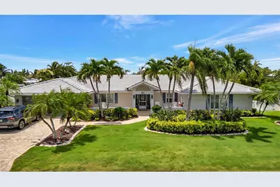514 Key Royale Drive, Bradenton Beach, FL 34217 - Photo 1