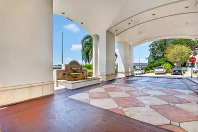 345 Bayshore Boulevard #403, Tampa, FL 33606 - Photo 3