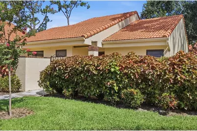 5387 Huntingwood Court #4, Sarasota, FL 34235 - Photo 5