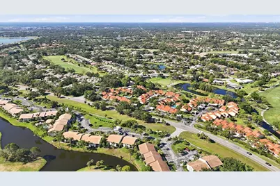 5387 Huntingwood Court #4, Sarasota, FL 34235 - Photo 45