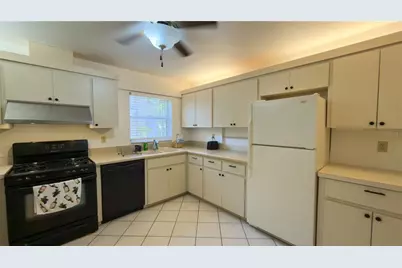 4857 Village Gardens Drive #183, Sarasota, FL 34234 - Photo 13