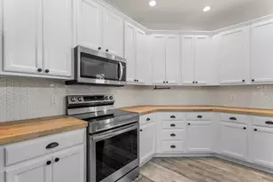 12211 23rd St E, Parrish, FL 34219 - Photo 13