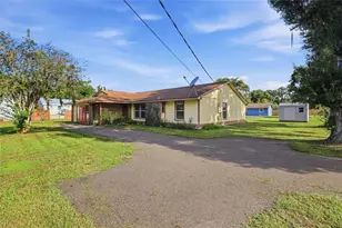 2951 Gocio Rd Ext, Sarasota, FL 34235 - Photo 3