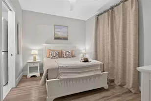 1709 N Tamiami Trl, Sarasota, FL 34234 - Photo 17