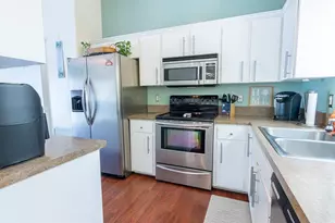 906 Wee Burn Pl, Sarasota, FL 34243 - Photo 13