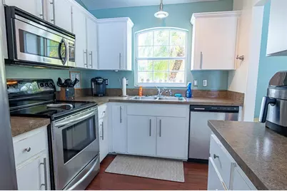 906 Wee Burn Place, Sarasota, FL 34243 - Photo 11