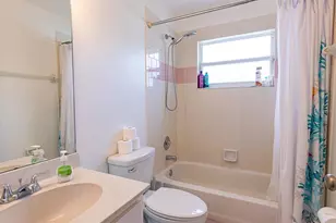906 Wee Burn Pl, Sarasota, FL 34243 - Photo 27