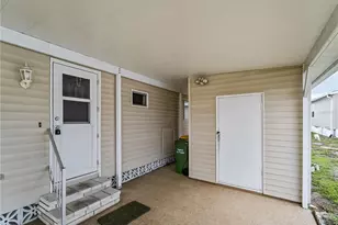 3226 Sweet Bay Terrace, Sarasota, FL 34237 - Photo 5