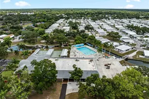 3226 Sweet Bay Terrace, Sarasota, FL 34237 - Photo 45