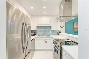6157 Midnight Pass Rd, Sarasota, FL 34242 - Photo 13