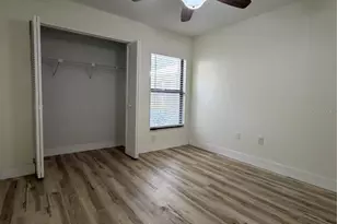 339 Pembroke Ln S, Venice, FL 34293 - Photo 15