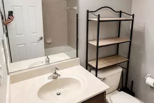 3696 Parkridge Cir, Sarasota, FL 34243 - Photo 27