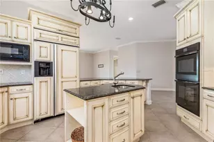 4561 Murcia Blvd, Sarasota, FL 34238 - Photo 11