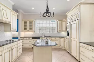 4561 Murcia Blvd, Sarasota, FL 34238 - Photo 9