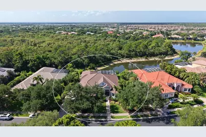 8960 Rocky Lake Court, Sarasota, FL 34238 - Photo 5