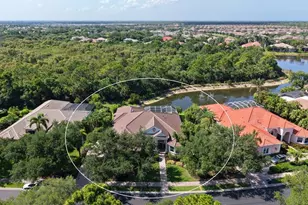 8960 Rocky Lake Ct, Sarasota, FL 34238 - Photo 5