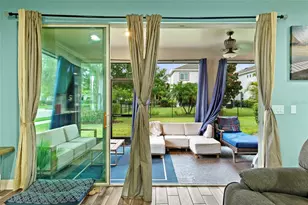 7502 Sea Lilly Ct, Apollo Beach, FL 33572 - Photo 9