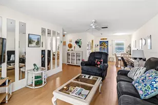 611 Gulf Dr N, Bradenton Beach, FL 34217 - Photo 11