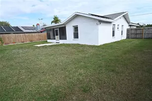6524 Mauna Loa Blvd, Sarasota, FL 34241 - Photo 21
