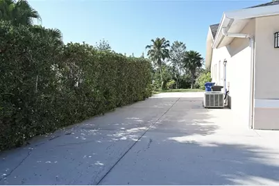 6535 Canary Street, Sarasota, FL 34241 - Photo 35