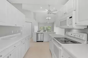 6870 Fairview Terrace, Bradenton, FL 34203 - Photo 11
