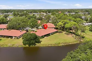 5451 Golf Pointe Dr, Sarasota, FL 34243 - Photo 35