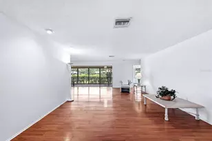 5451 Golf Pointe Dr, Sarasota, FL 34243 - Photo 11