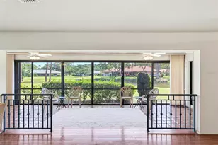 5451 Golf Pointe Dr, Sarasota, FL 34243 - Photo 29