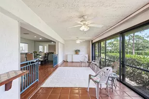 5451 Golf Pointe Dr, Sarasota, FL 34243 - Photo 27