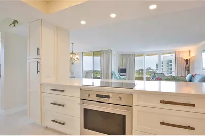775 Longboat Club Road #904, Longboat Key, FL 34228 - Photo 9