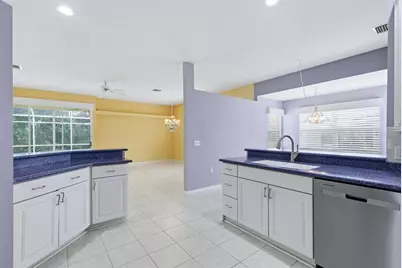 4541 Del Sol Boulevard S, Sarasota, FL 34243 - Photo 21