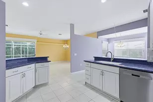 4541 Del Sol Blvd S, Sarasota, FL 34243 - Photo 21