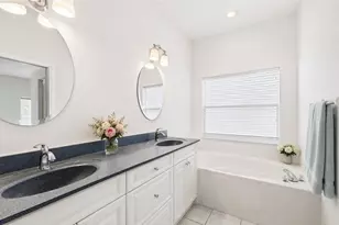 4541 Del Sol Blvd S, Sarasota, FL 34243 - Photo 27